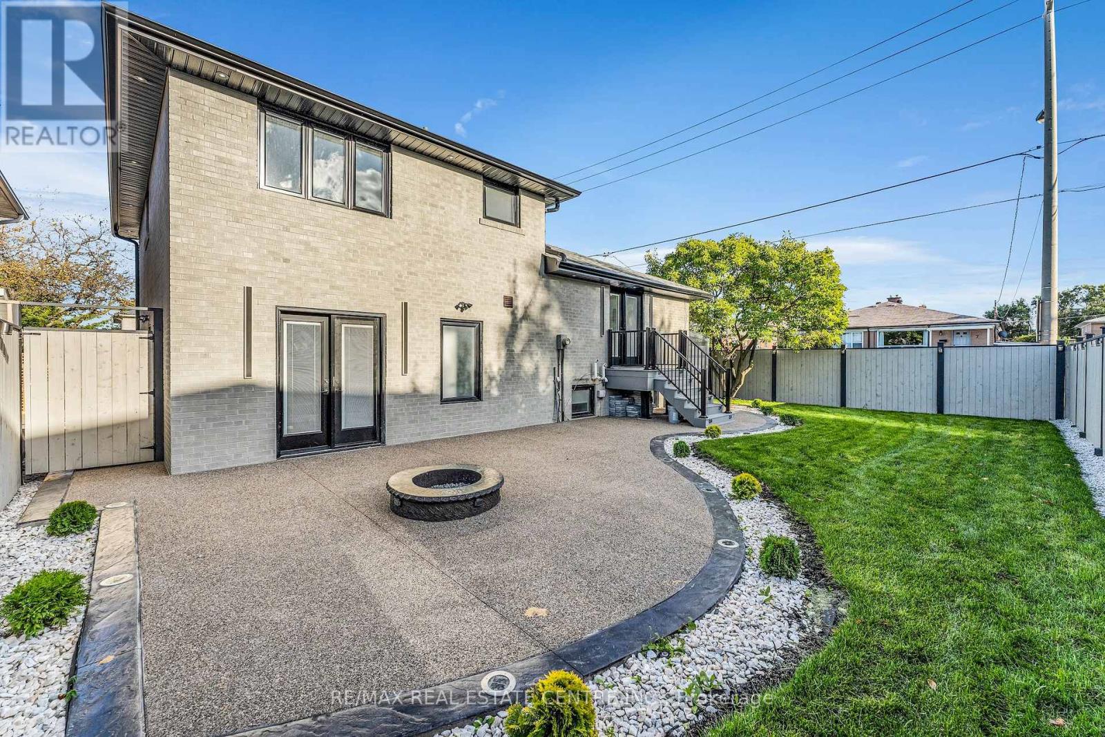 35 Munford Crescent, Toronto, Ontario  M4B 1B9 - Photo 44 - E12103078