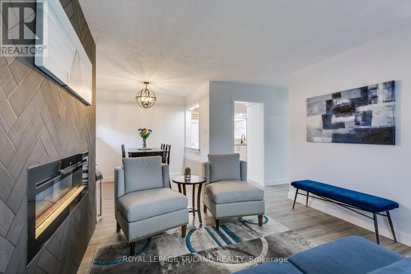 Property at 392 BEACHWOOD AVENUE image 5
