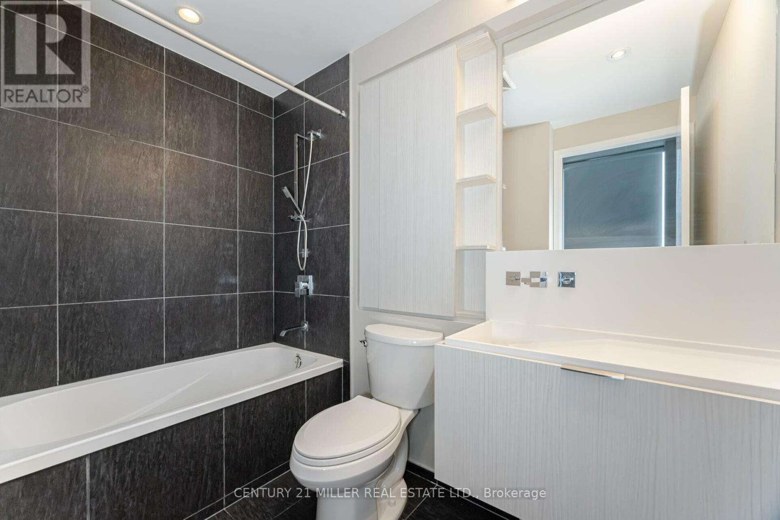 1001 - 101 Charles Street E, Toronto (Church-Yonge Corridor), Ontario  M4Y 0A9 - Photo 13 - C12154837