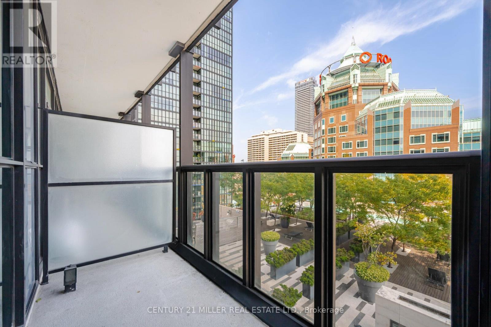1001 - 101 Charles Street E, Toronto (Church-Yonge Corridor), Ontario  M4Y 0A9 - Photo 15 - C12154837