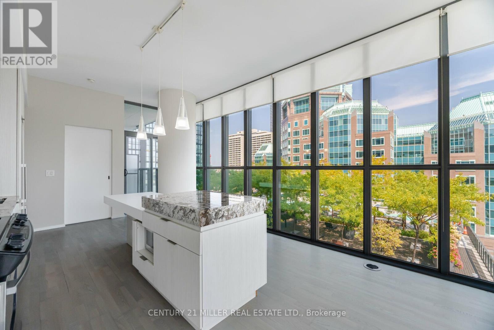 1001 - 101 Charles Street E, Toronto (Church-Yonge Corridor), Ontario  M4Y 0A9 - Photo 2 - C12154837