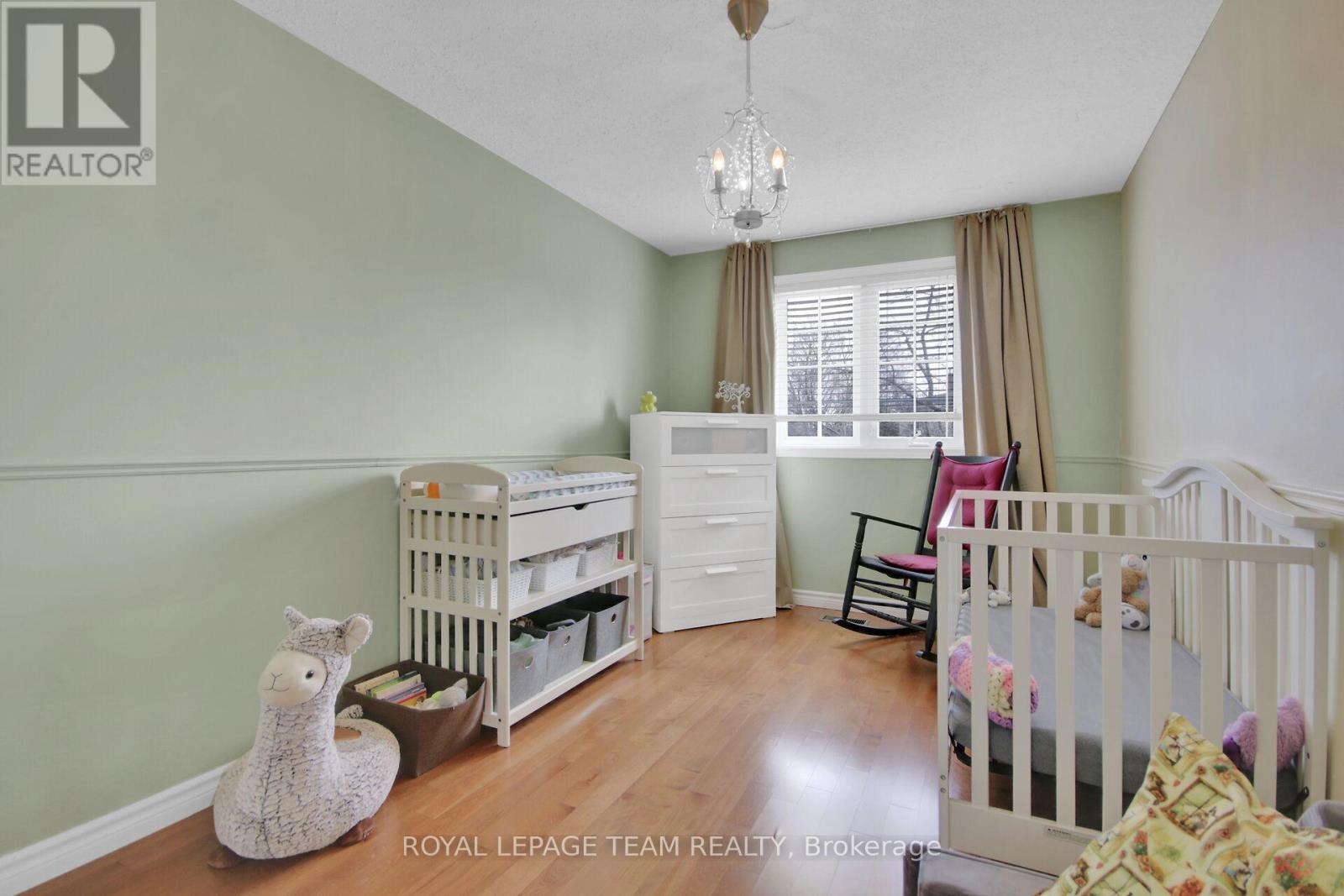 1563 Goth Avenue, Ottawa, Ontario  K1T 1E3 - Photo 29 - X12111072