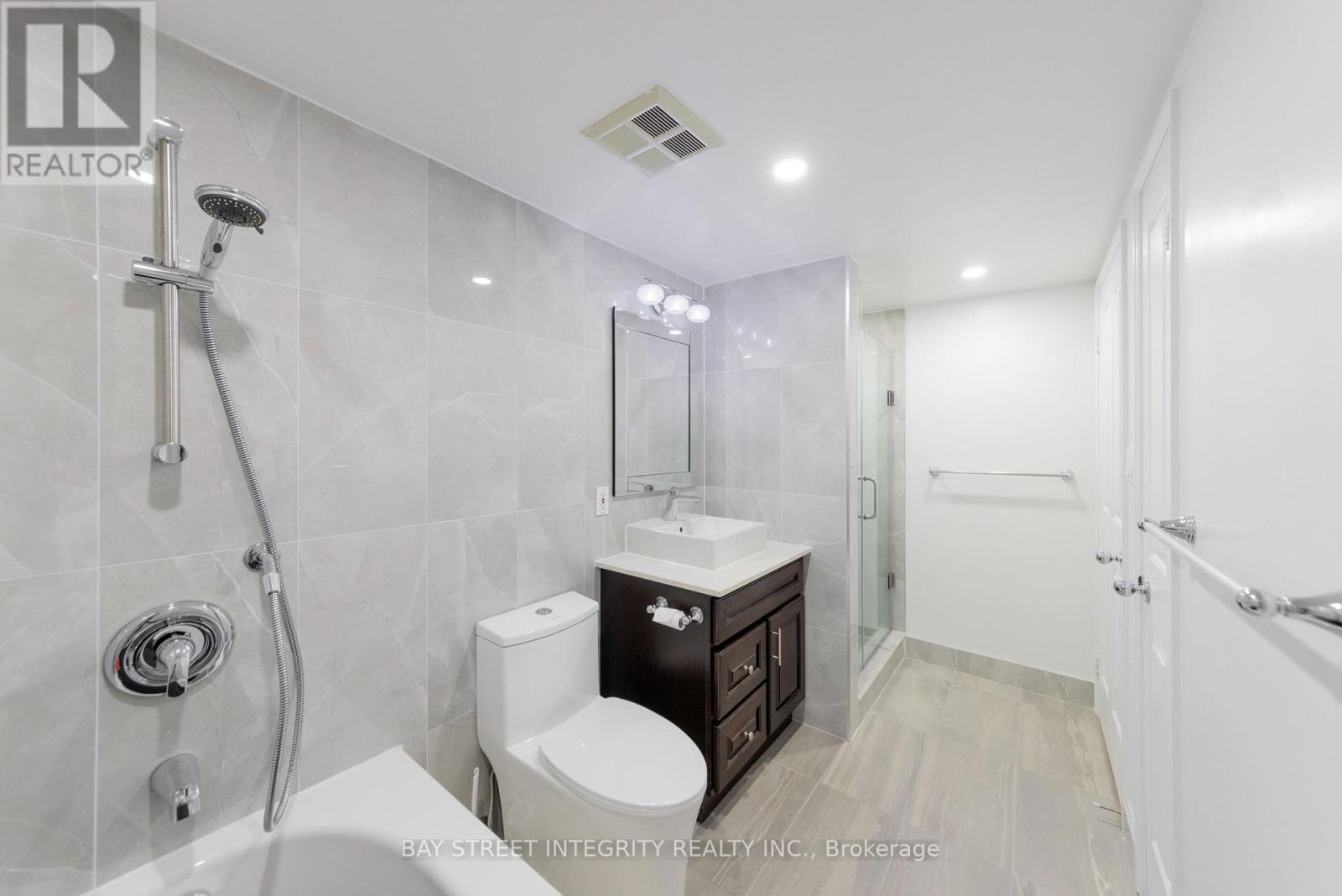 1210 - 28 Hollywood Avenue, Toronto, Ontario  M2N 6S4 - Photo 12 - C12154858