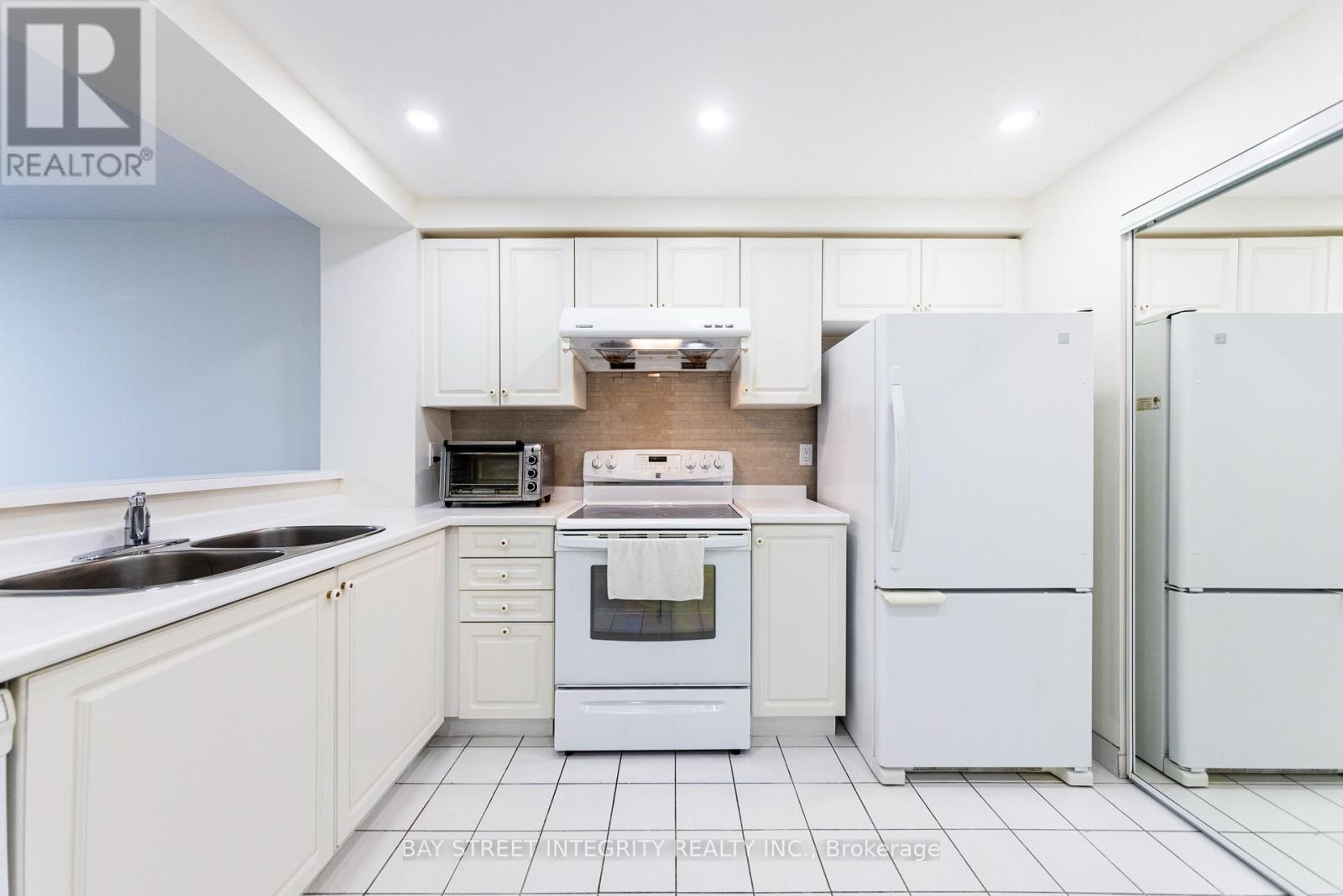 1210 - 28 Hollywood Avenue, Toronto, Ontario  M2N 6S4 - Photo 6 - C12154858