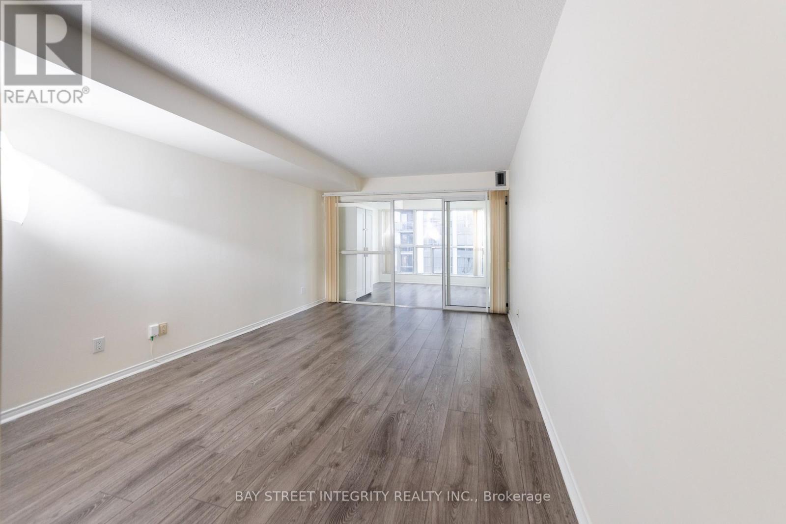 1210 - 28 Hollywood Avenue, Toronto, Ontario  M2N 6S4 - Photo 9 - C12154858