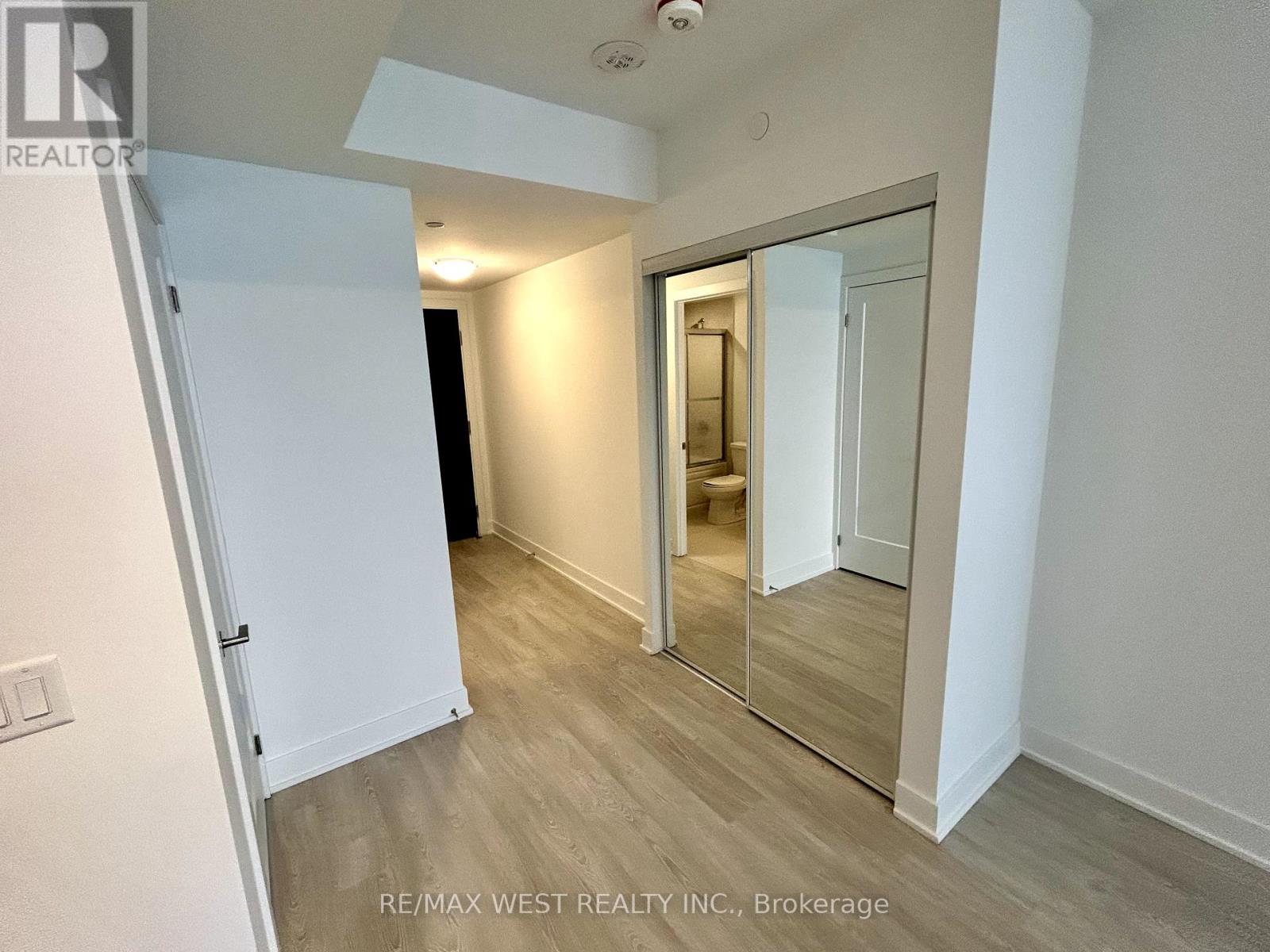 2015 - 2545 Simcoe Street N, Oshawa, Ontario  L1L 0W3 - Photo 3 - E12154749