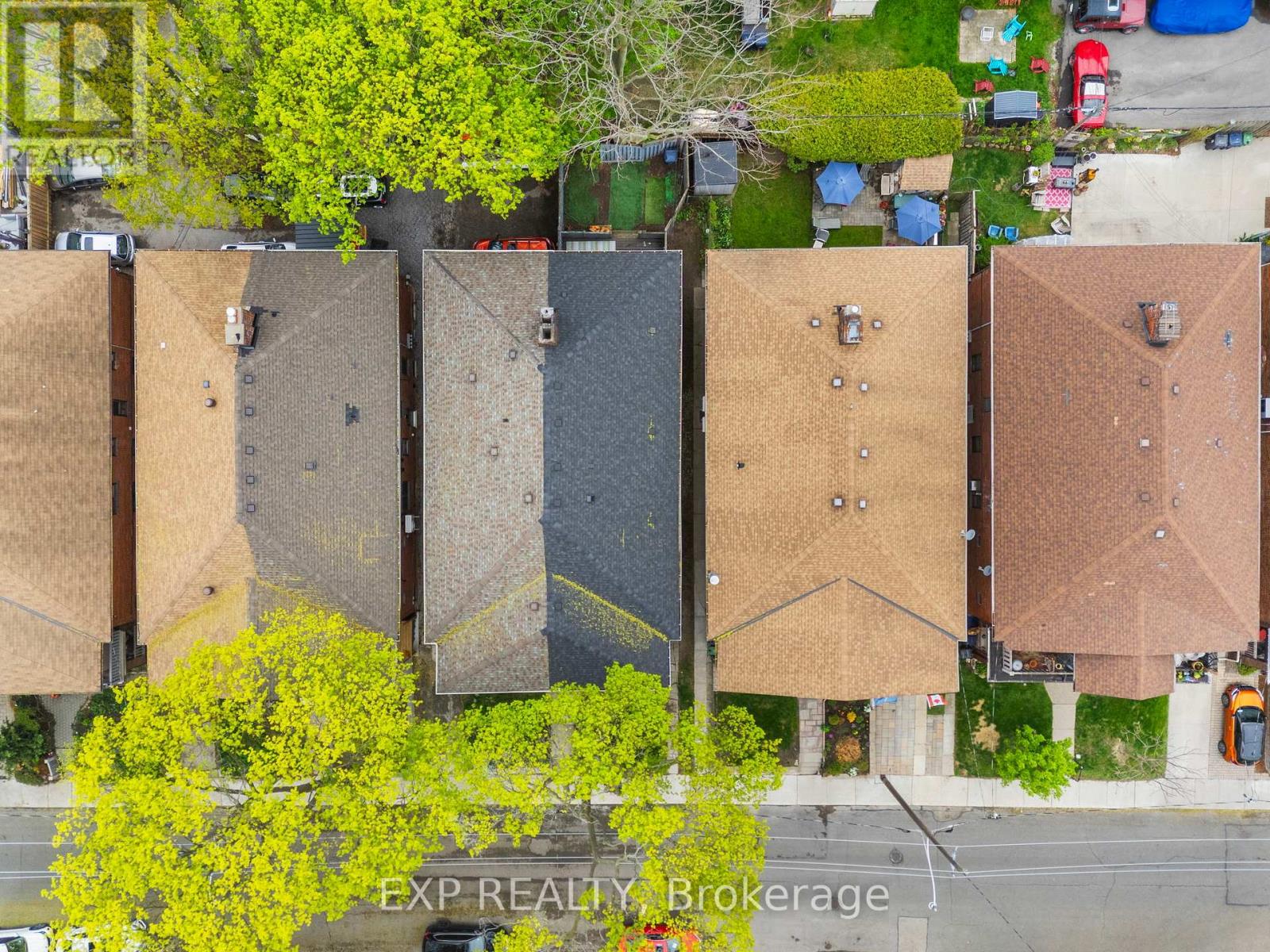 26 Glen Manor Drive, Toronto, Ontario  M4E 2X2 - Photo 4 - E12154784