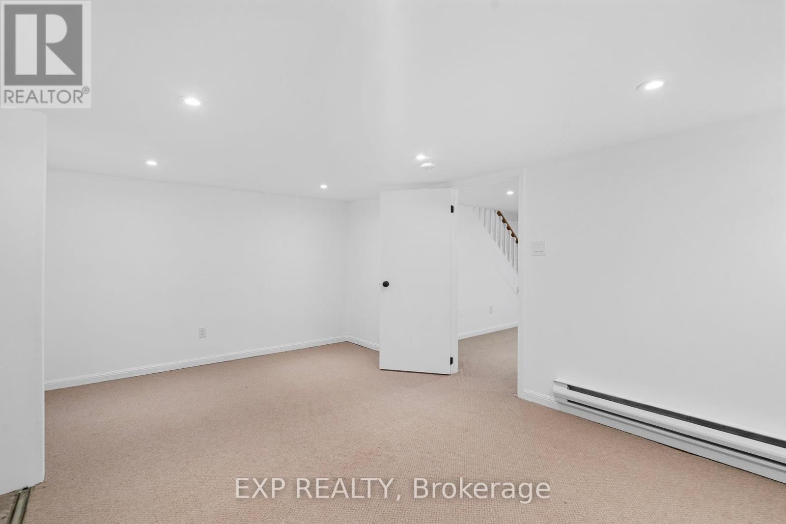 26 Glen Manor Drive, Toronto, Ontario  M4E 2X2 - Photo 43 - E12154784