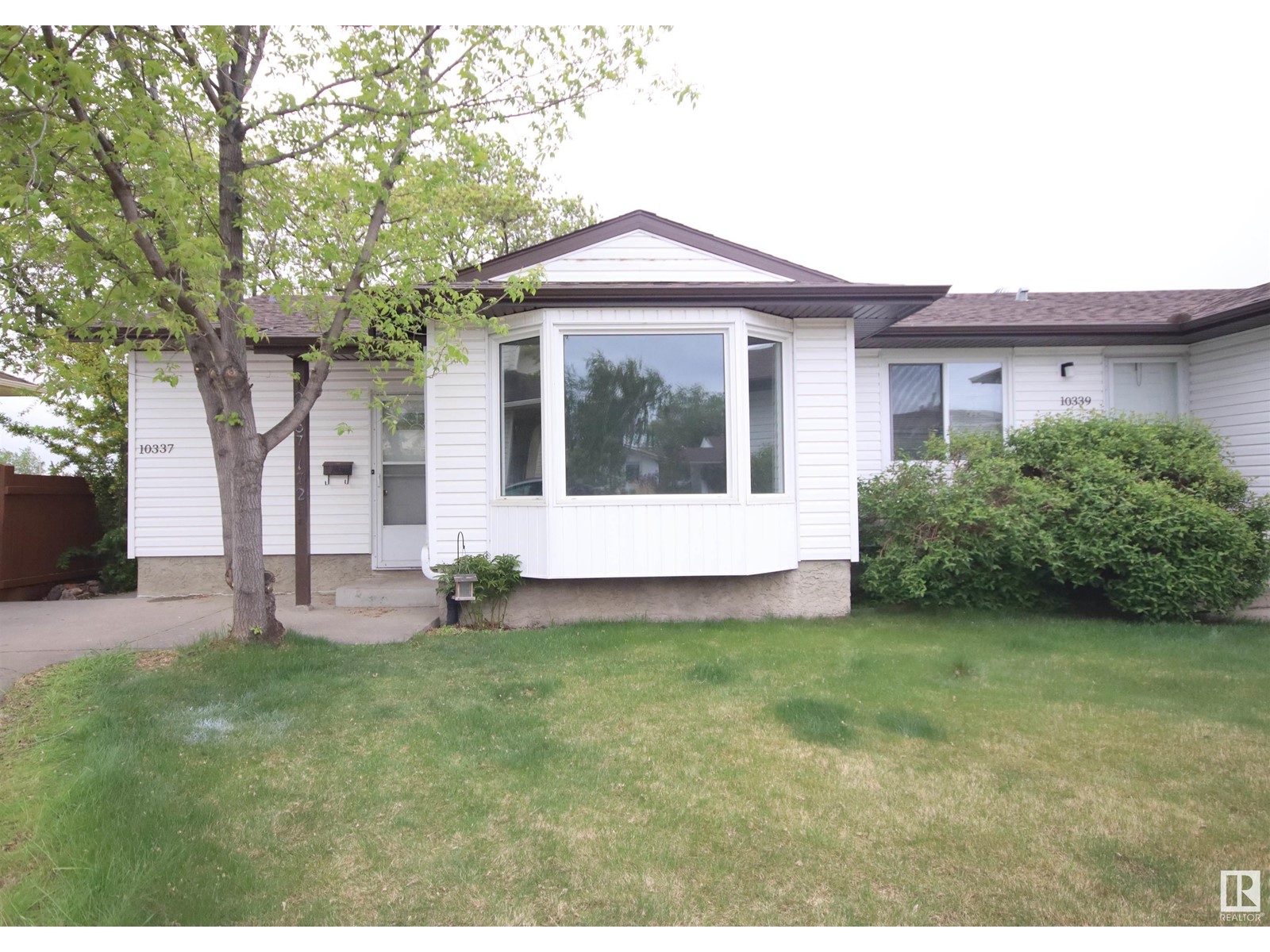 Property at 10337 172 AV NW NW image 1