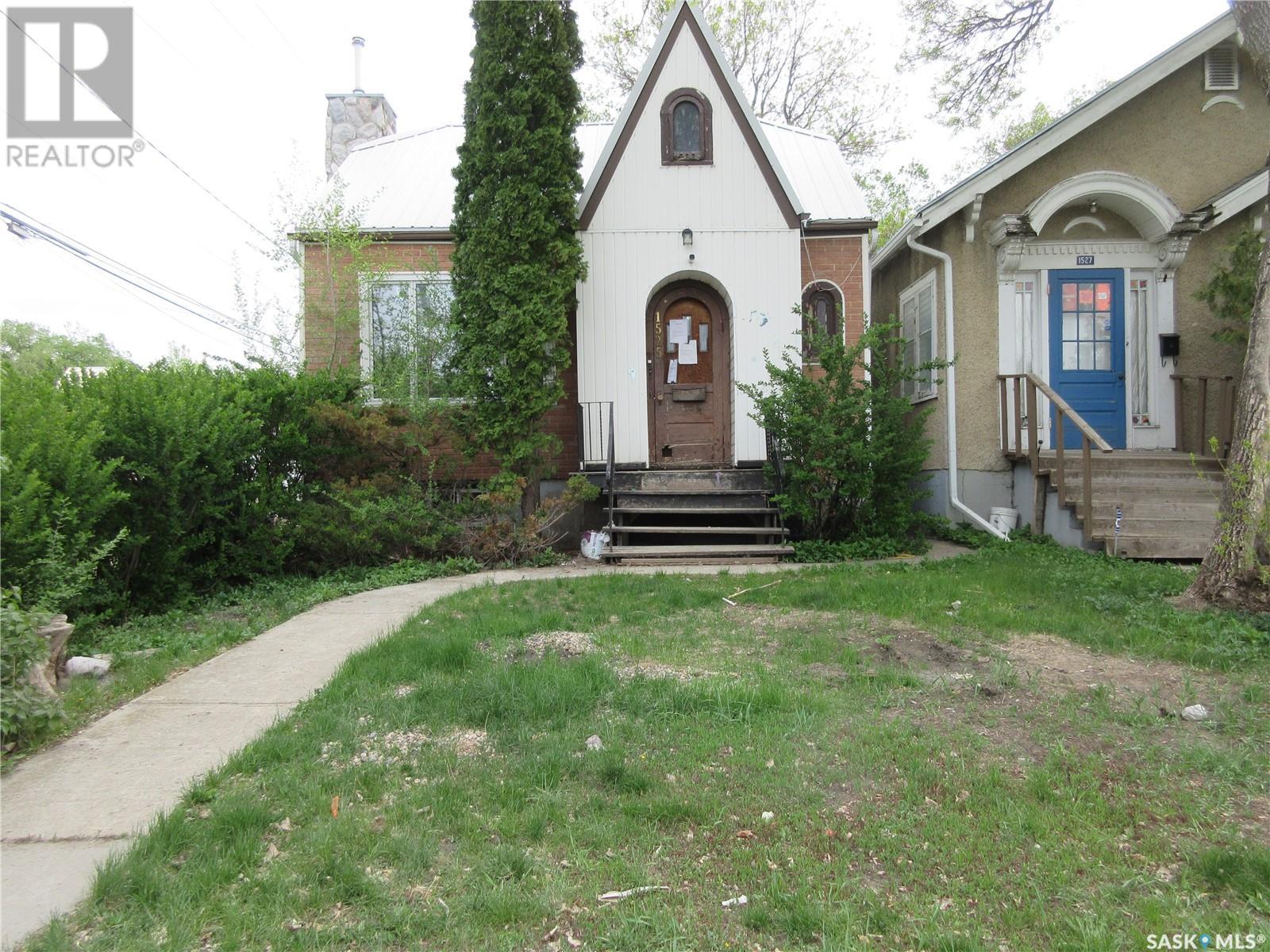 Property at 1525 McTavish STREET image 1