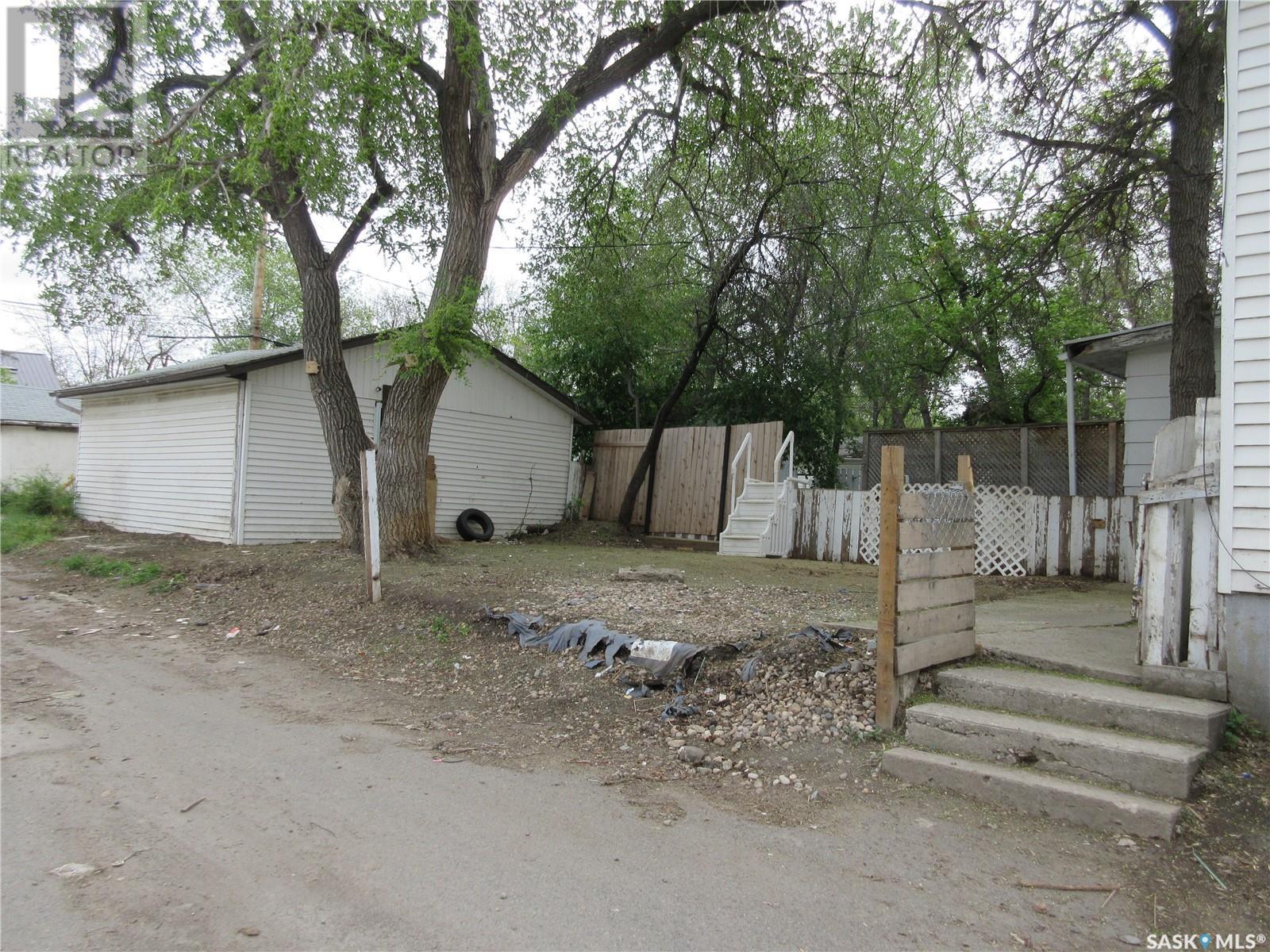 Property at 1525 McTavish STREET image 5