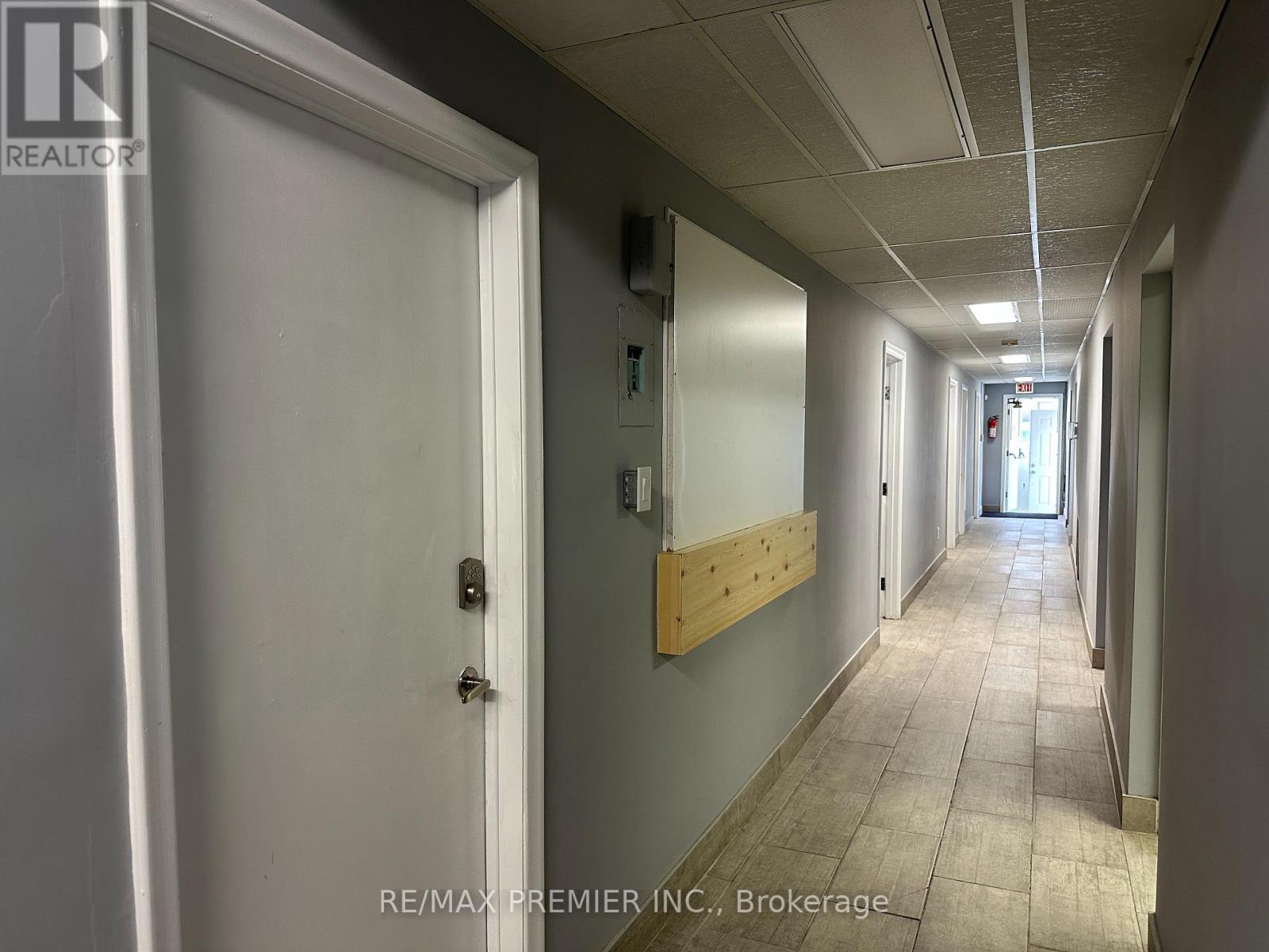 M02-A - 70 King Street E, Hamilton, Ontario  L8G 1K2 - Photo 5 - X12147120
