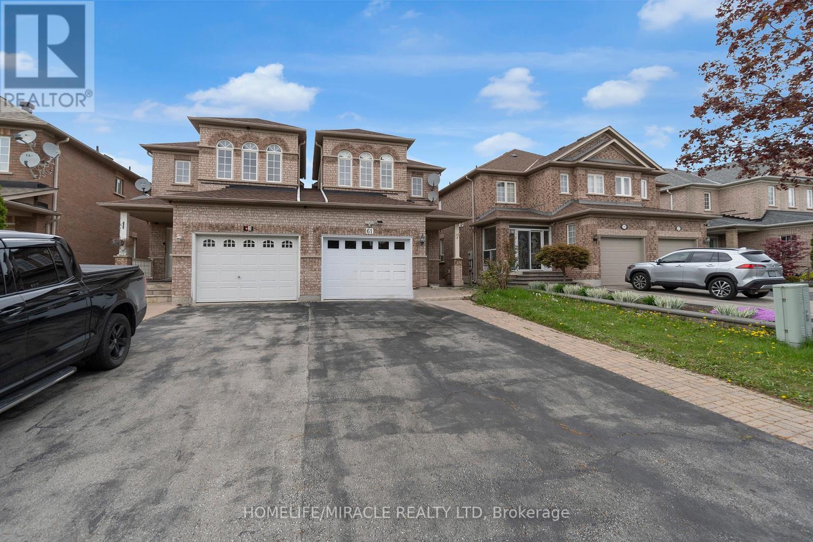 61 Deepsprings Crescent, Vaughan, Ontario  L6A 3L7 - Photo 2 - N12154778