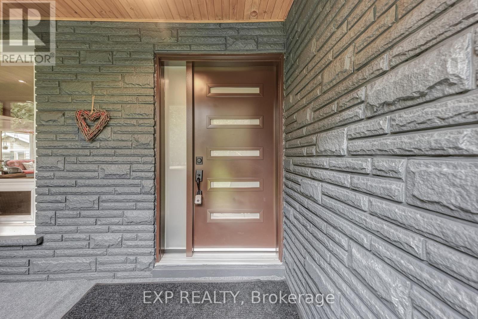 Property at 10 SULEVI AVENUE image 4