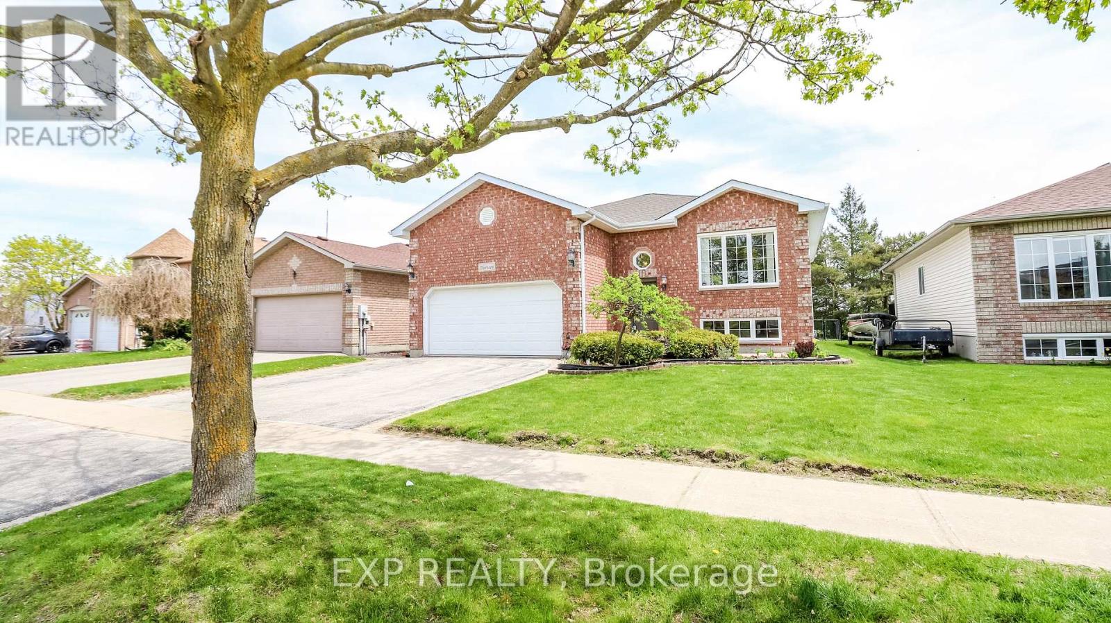 13 O'shaughnessy Crescent, Barrie, Ontario  L4N 7M1 - Photo 1 - S12154887