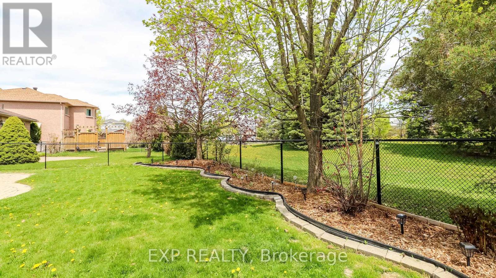 13 O'shaughnessy Crescent, Barrie, Ontario  L4N 7M1 - Photo 11 - S12154887