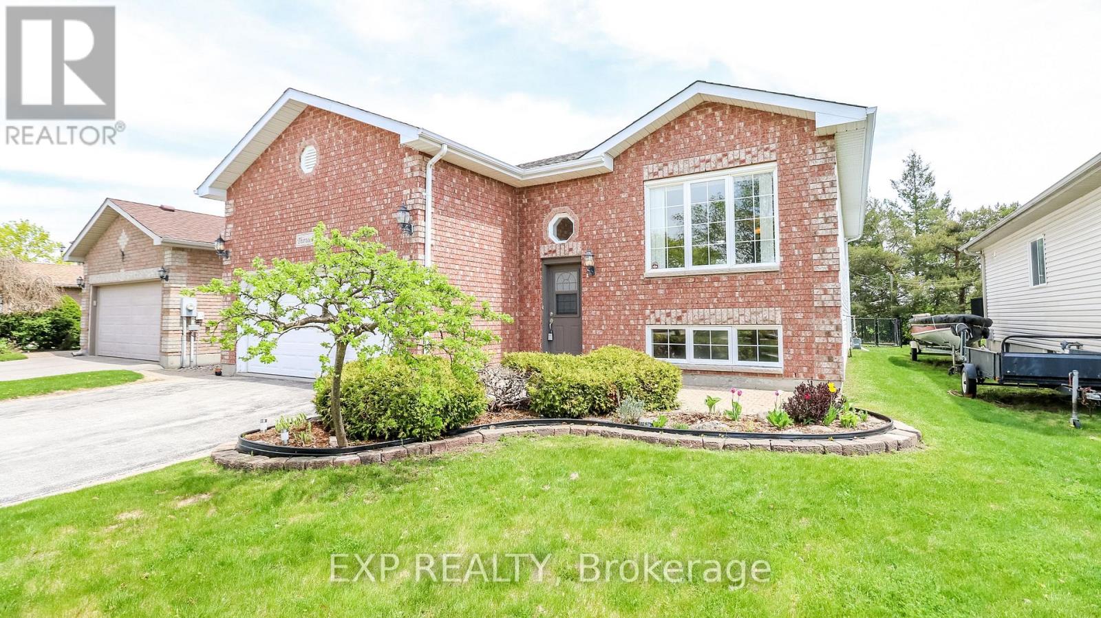 13 O'shaughnessy Crescent, Barrie, Ontario  L4N 7M1 - Photo 2 - S12154887
