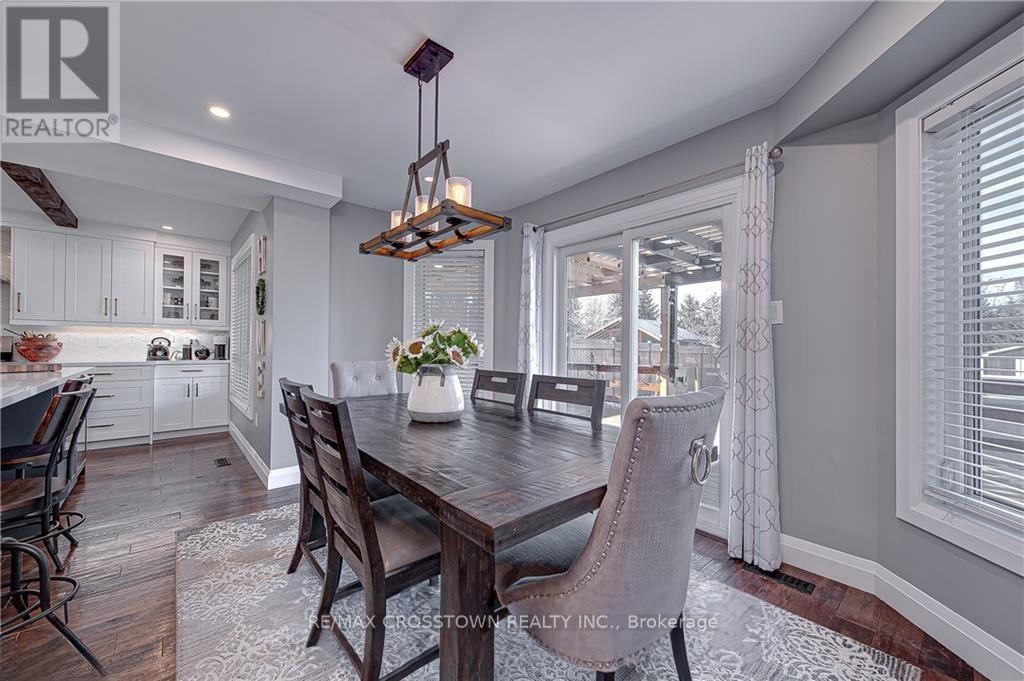 92 Golden Meadow Road, Barrie, Ontario  L4N 7G4 - Photo 5 - S12154896