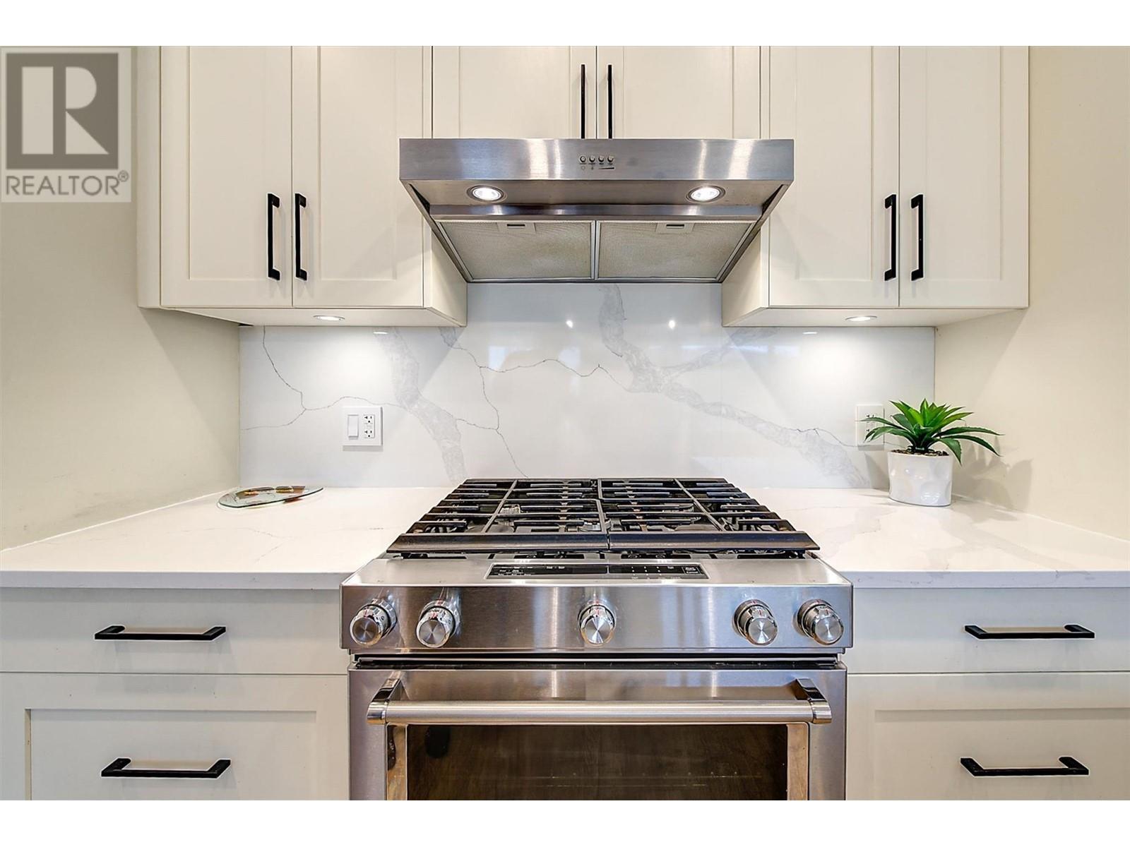 1851 Viewpoint Crescent, Kelowna, British Columbia  V1Z 4E1 - Photo 24 - 10347489