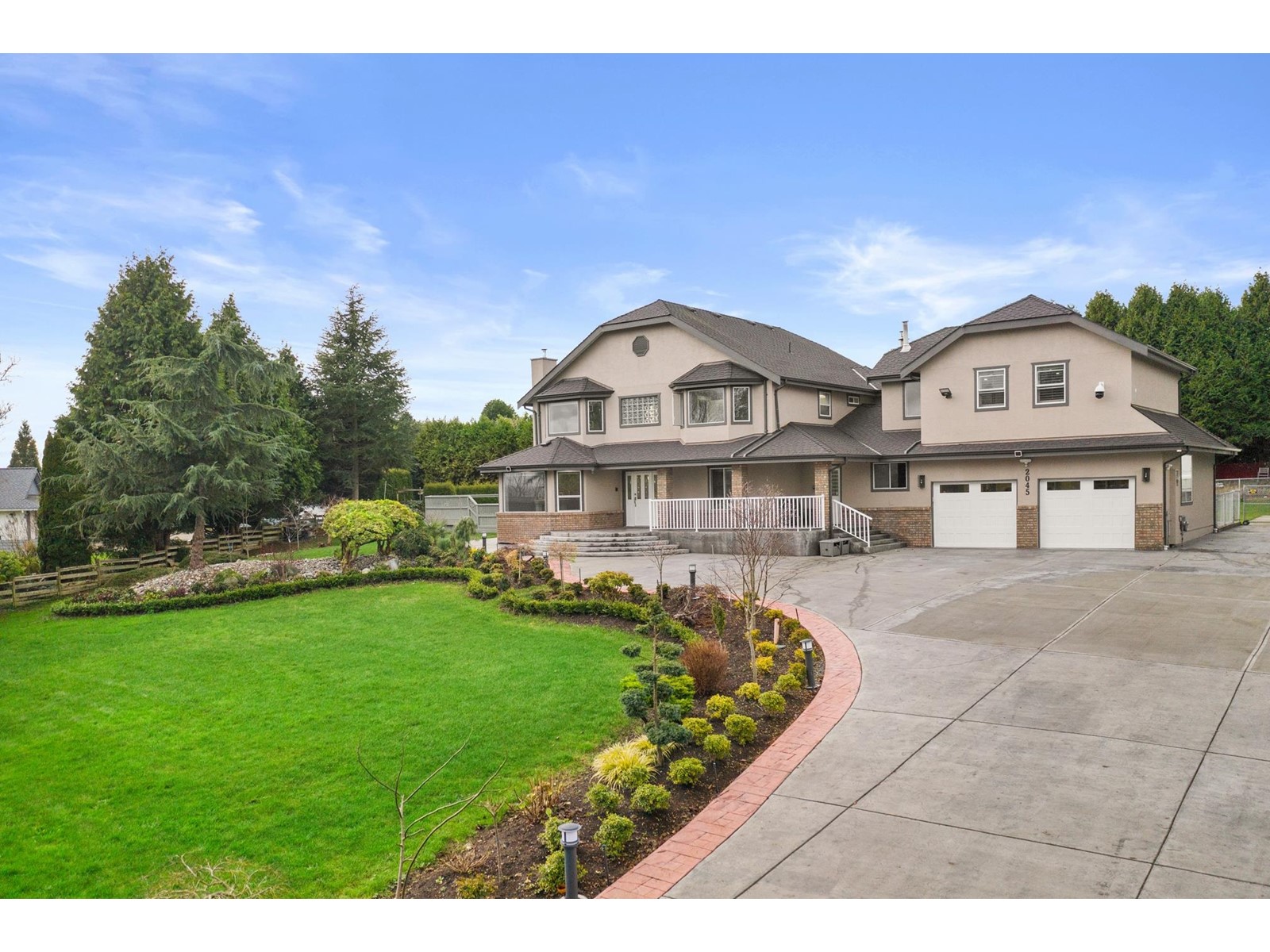 Property at 2045 183 STREET image 2