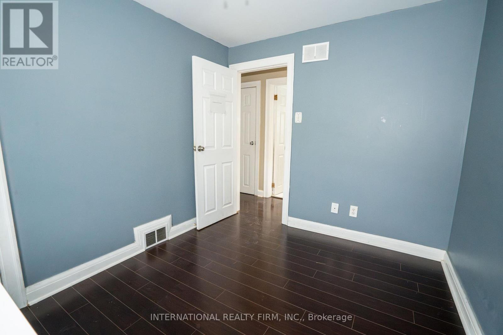 224 King Street, Toronto, Ontario  M9N 1L7 - Photo 14 - W12154799