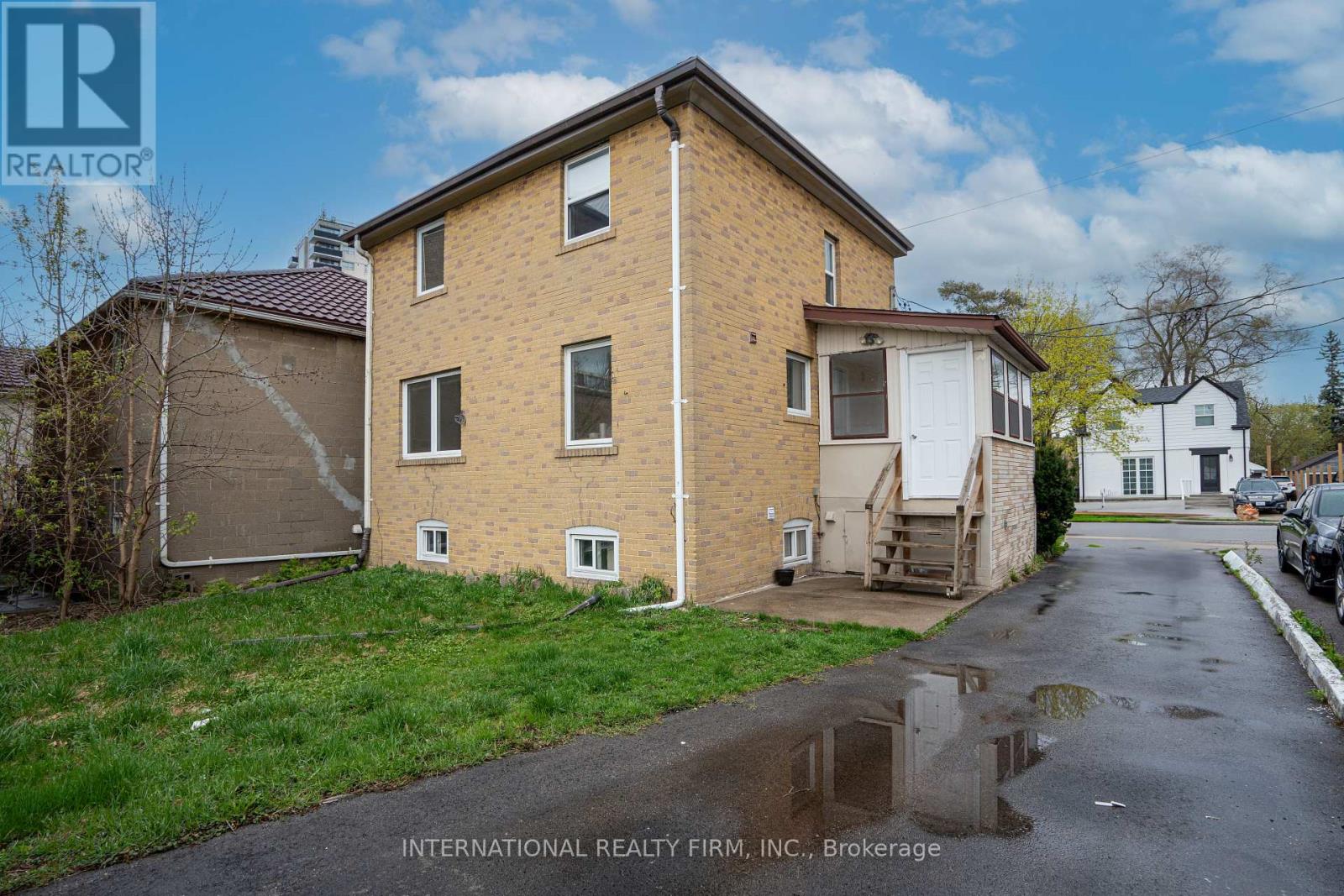 224 King Street, Toronto, Ontario  M9N 1L7 - Photo 4 - W12154799