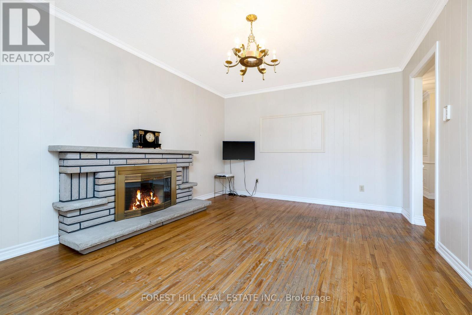 3441 Charmaine Heights, Mississauga, Ontario  L5A 3C2 - Photo 14 - W12154806