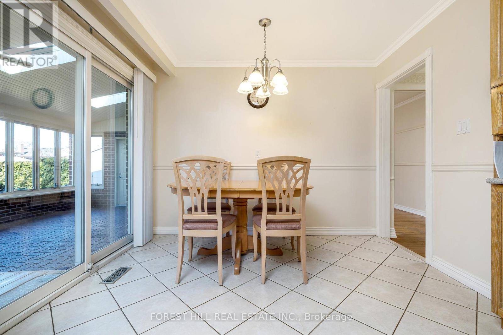 3441 Charmaine Heights, Mississauga, Ontario  L5A 3C2 - Photo 15 - W12154806