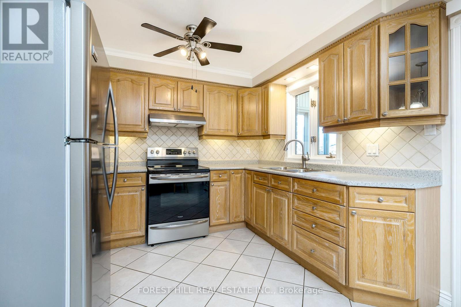 3441 Charmaine Heights, Mississauga, Ontario  L5A 3C2 - Photo 16 - W12154806