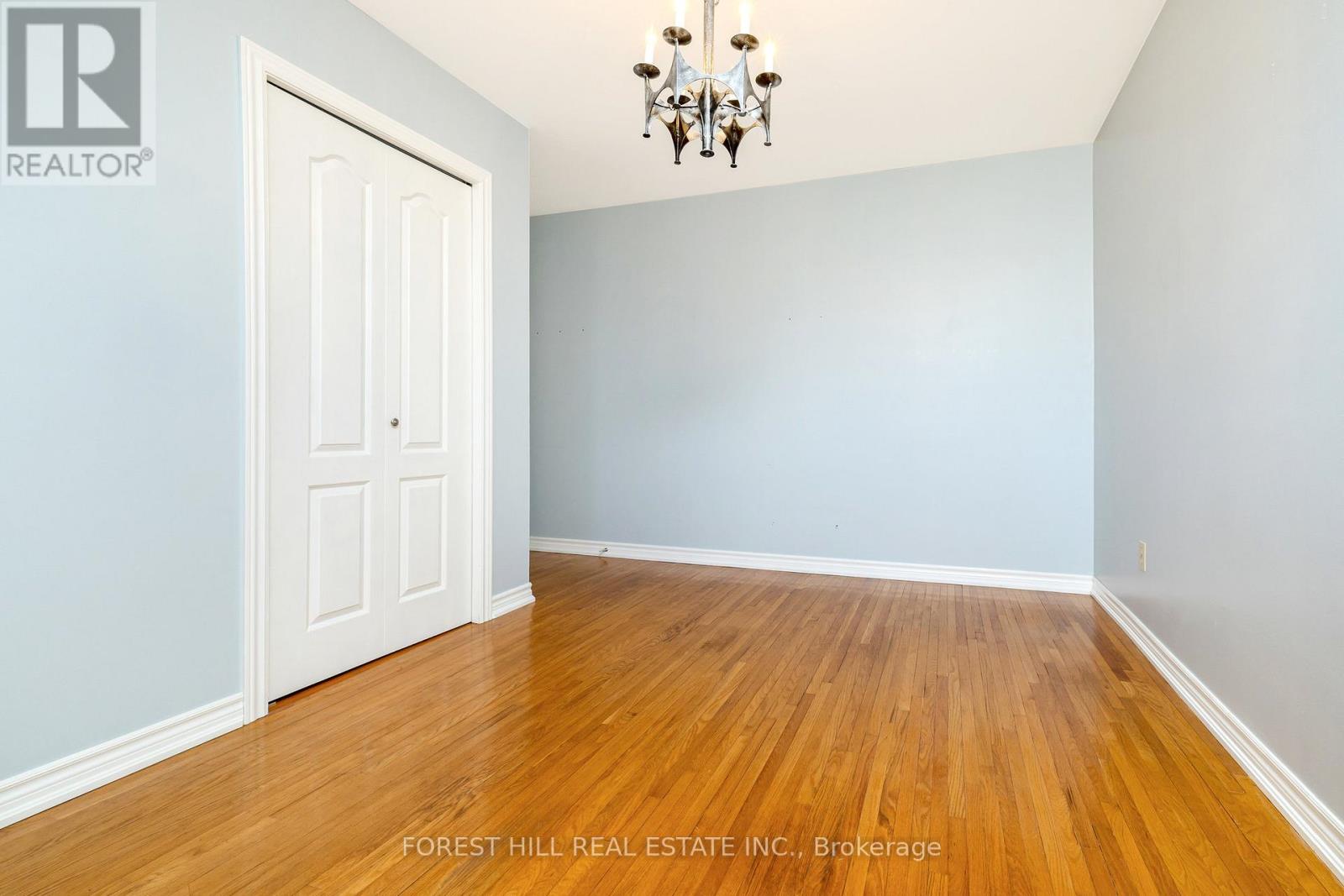 3441 Charmaine Heights, Mississauga, Ontario  L5A 3C2 - Photo 37 - W12154806
