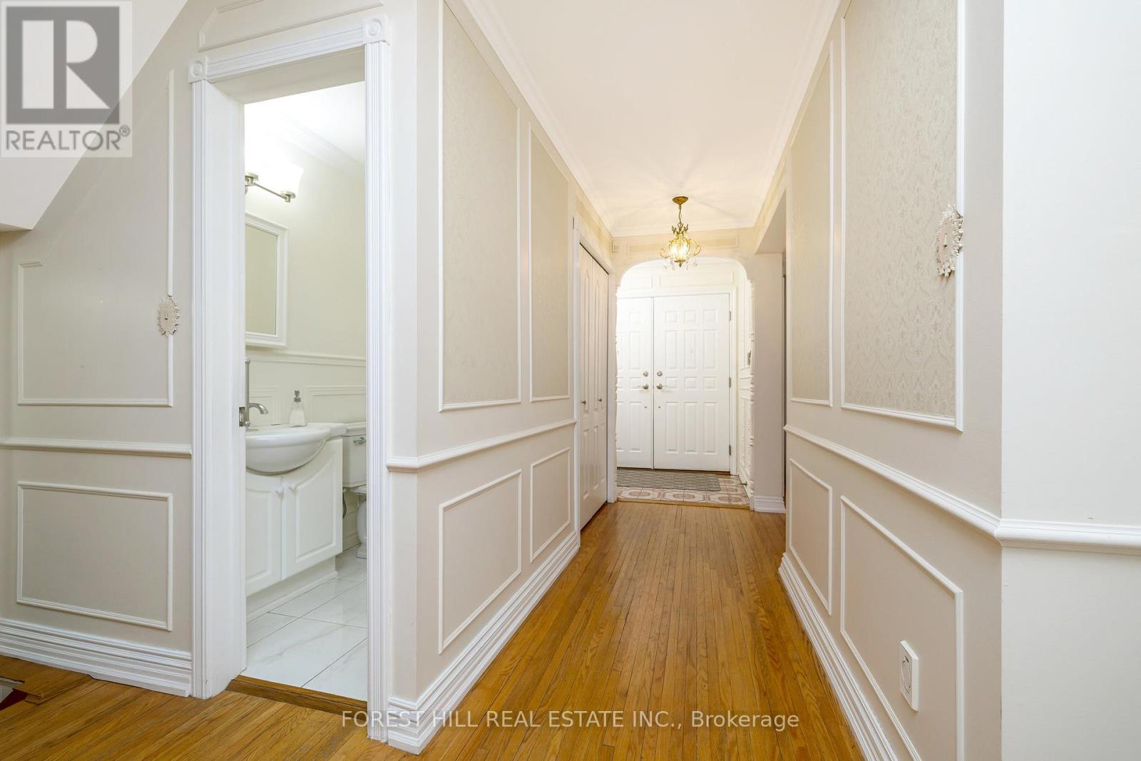 3441 Charmaine Heights, Mississauga, Ontario  L5A 3C2 - Photo 6 - W12154806
