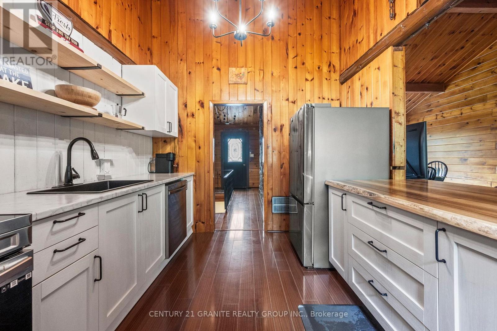 61 Wykes Road, Hastings Highlands, Ontario  K0L 1C0 - Photo 12 - X12154944