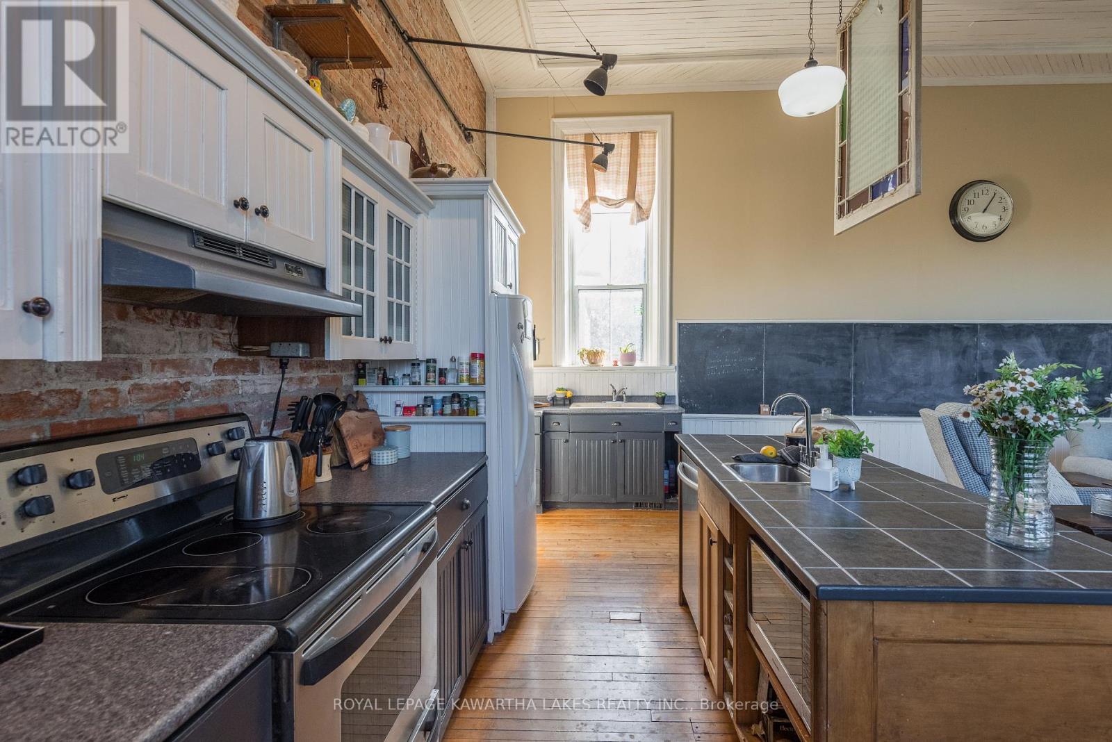 178 Grasshill Road, Kawartha Lakes, Ontario K0M 2T0 - Photo 6 - X12154957