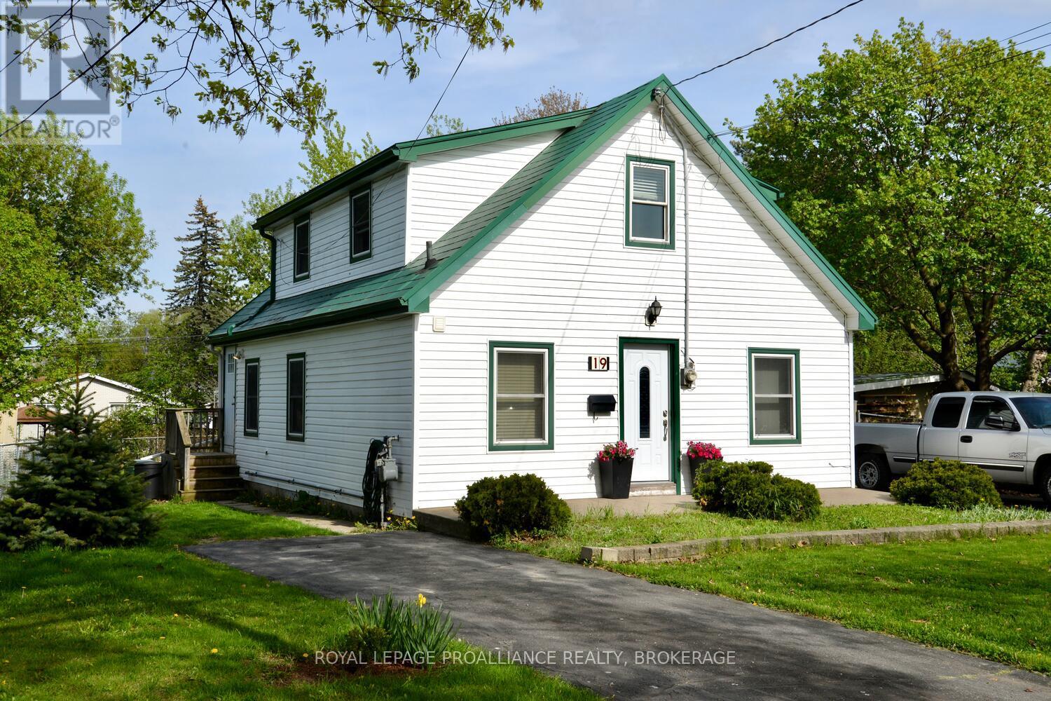 Property at 19 FOLGER STREET image 2