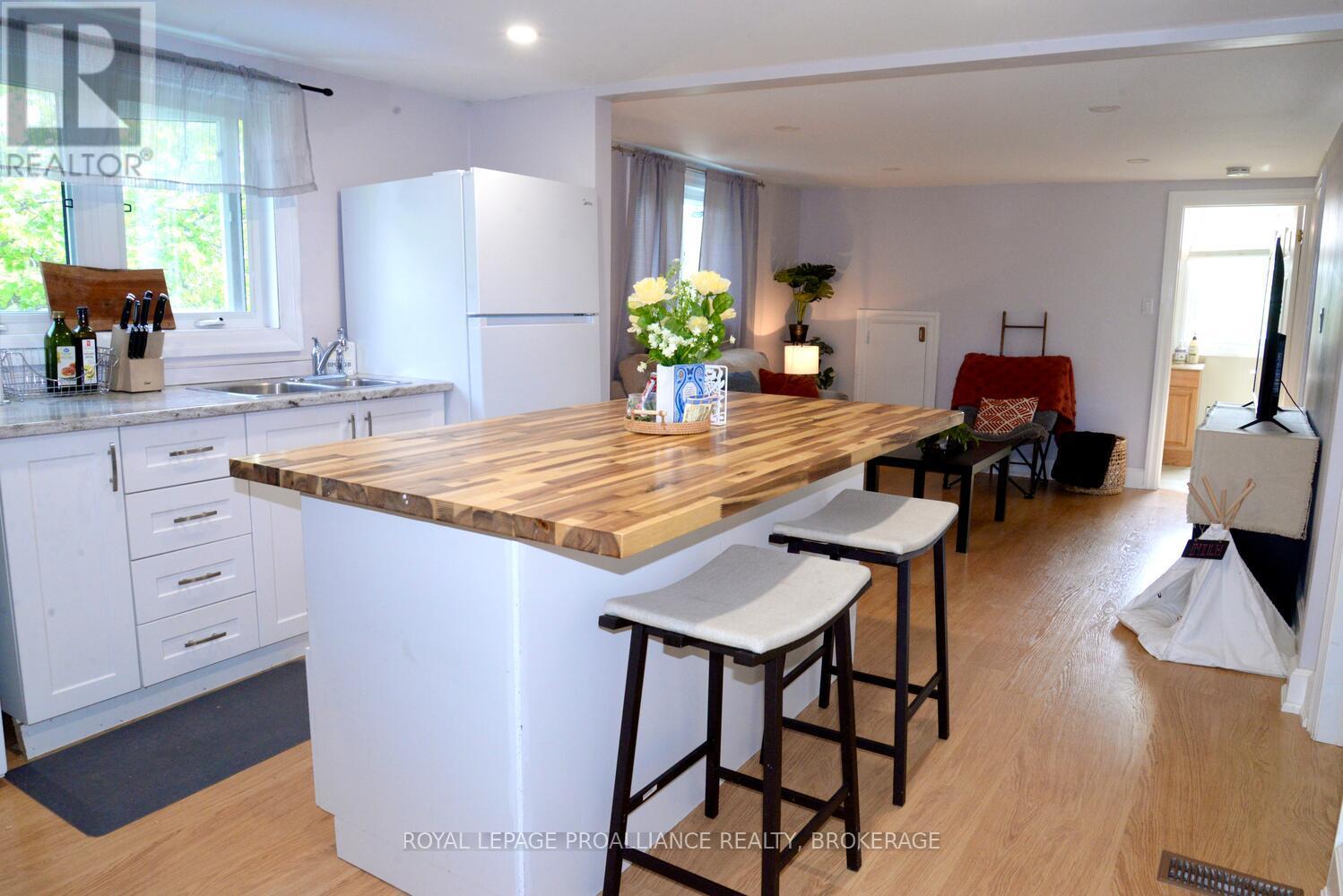 Property at 19 FOLGER STREET image 4
