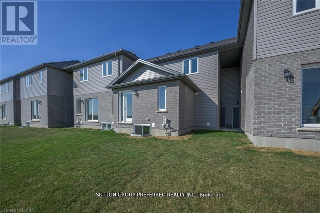 3946 Mia Avenue, London South (South W), Ontario  N6L 0H4 - Photo 5 - X12154950