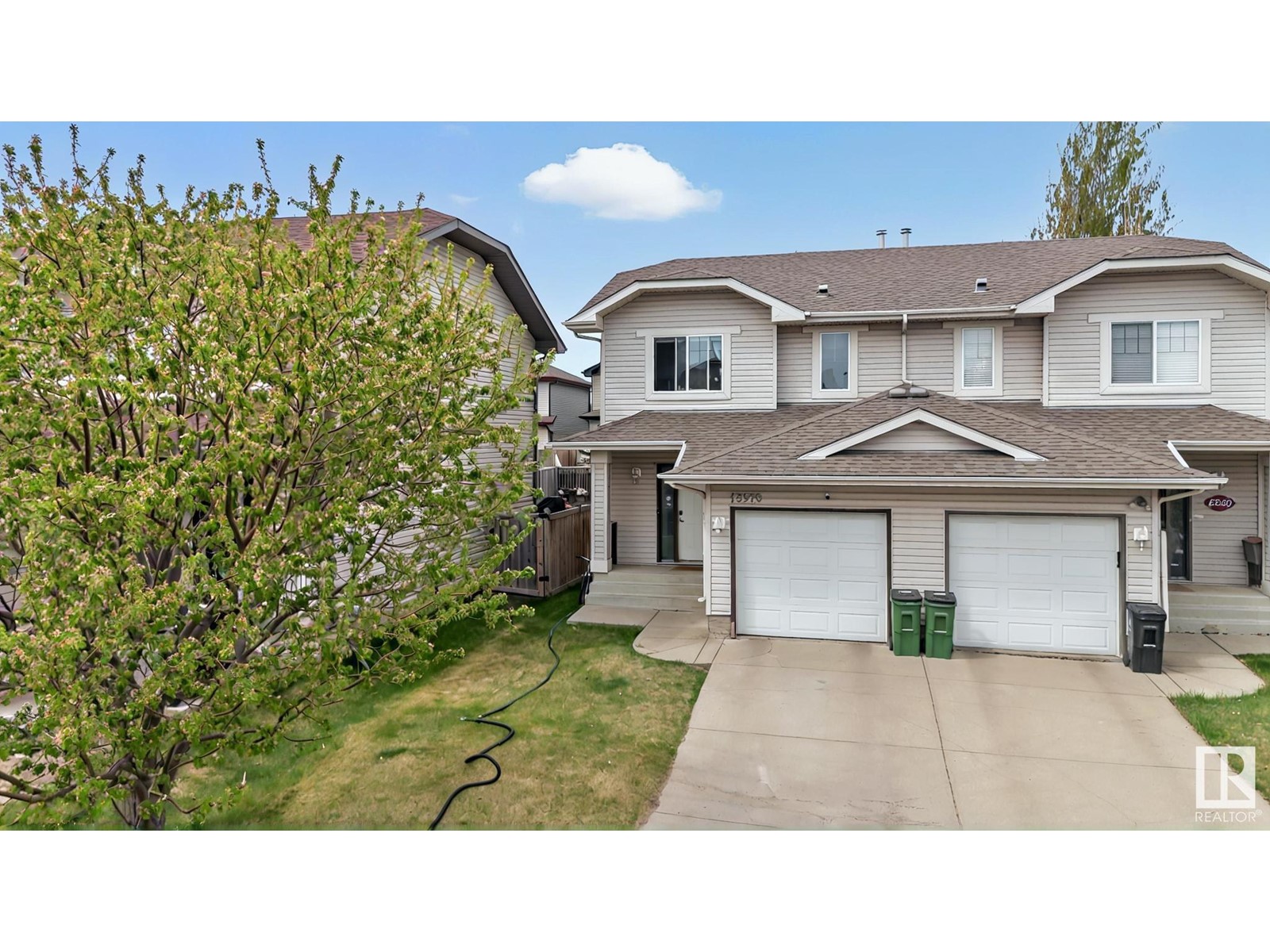 Property at 13976 137 ST NW image 1