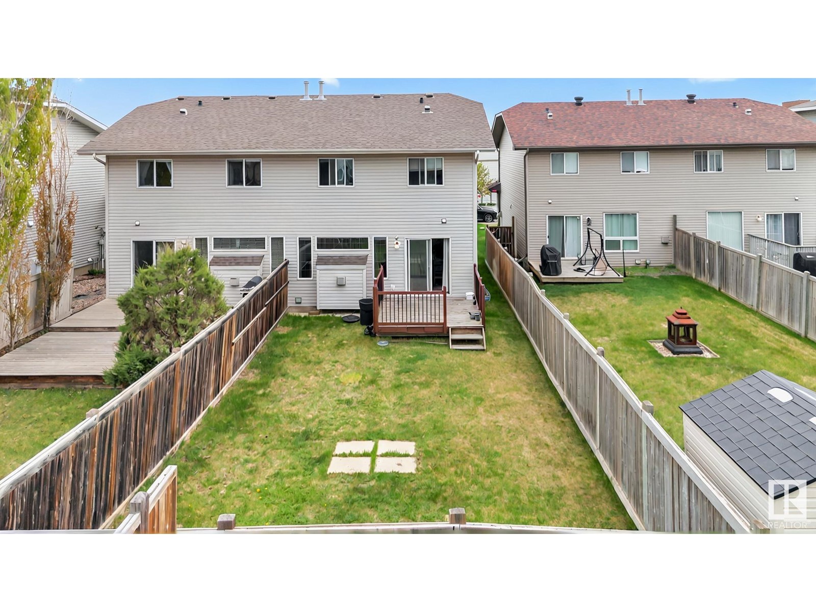 Property at 13976 137 ST NW image 3