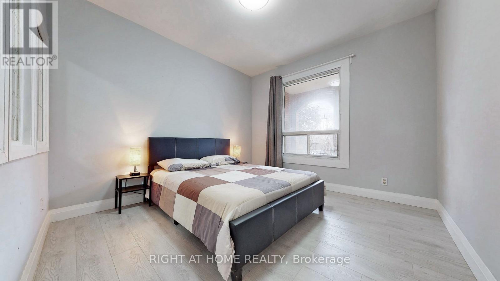 Main - 703 Wilson Street, Hamilton, Ontario  L8L 1V5 - Photo 9 - X12154798