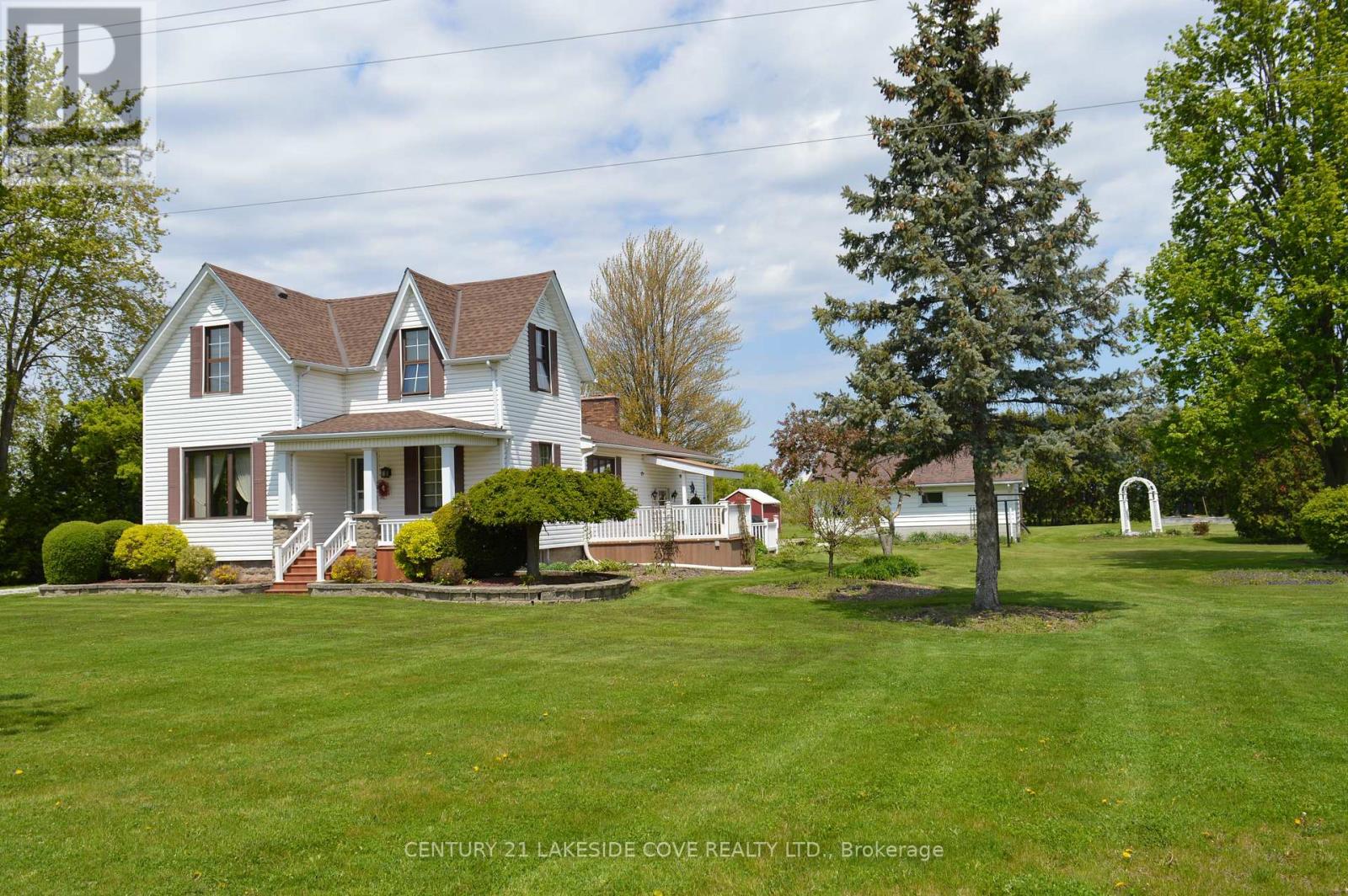 268 Courtright Line, St. Clair, Ontario  N0N 1H0 - Photo 1 - X12154832