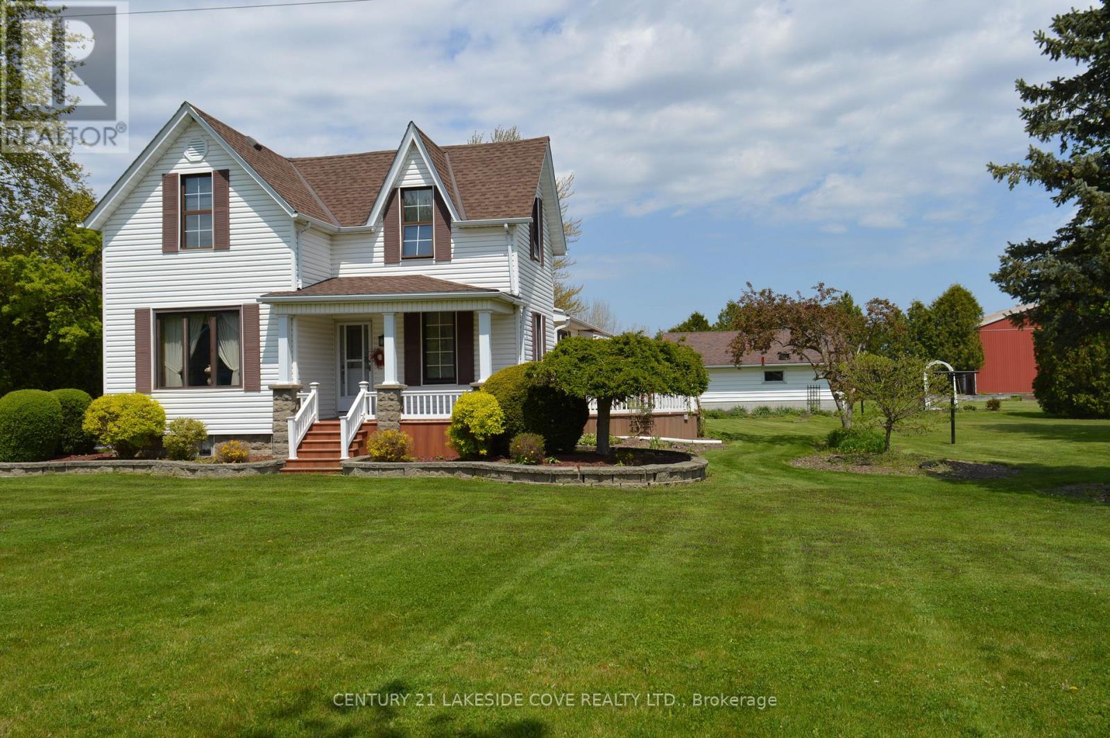 268 Courtright Line, St. Clair, Ontario  N0N 1H0 - Photo 14 - X12154832
