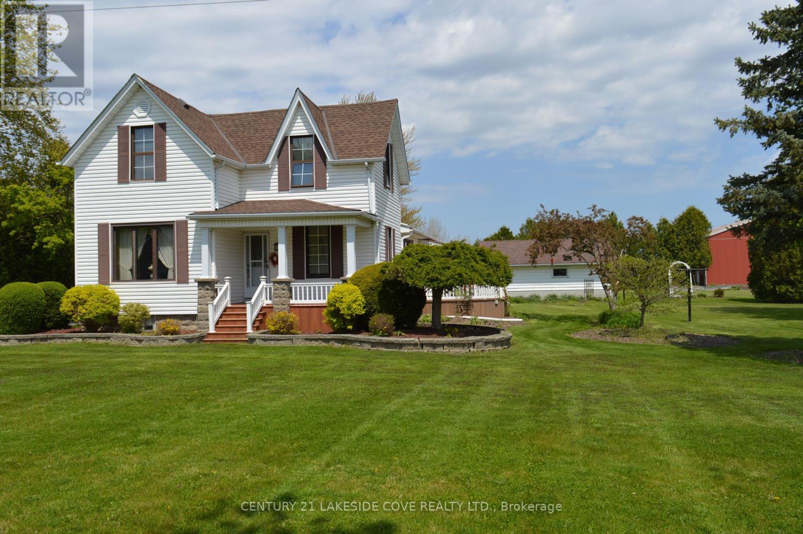 268 Courtright Line, St. Clair, Ontario  N0N 1H0 - Photo 4 - X12154832