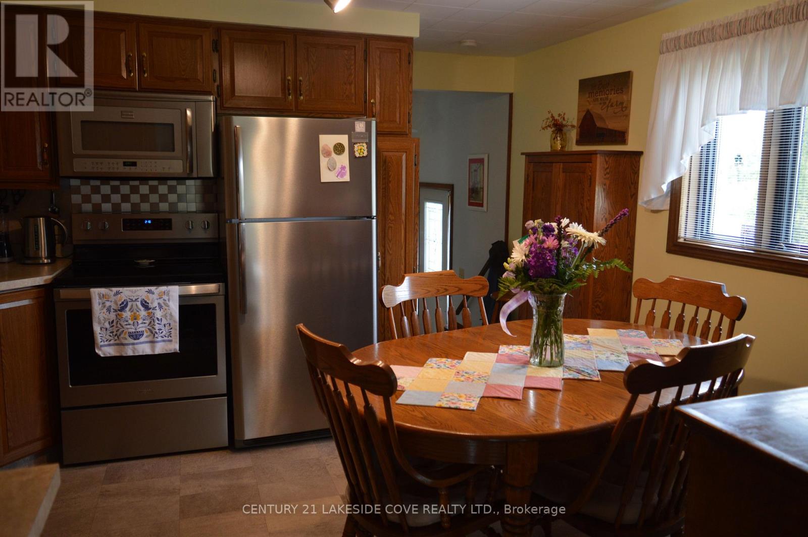 268 Courtright Line, St. Clair, Ontario  N0N 1H0 - Photo 41 - X12154832