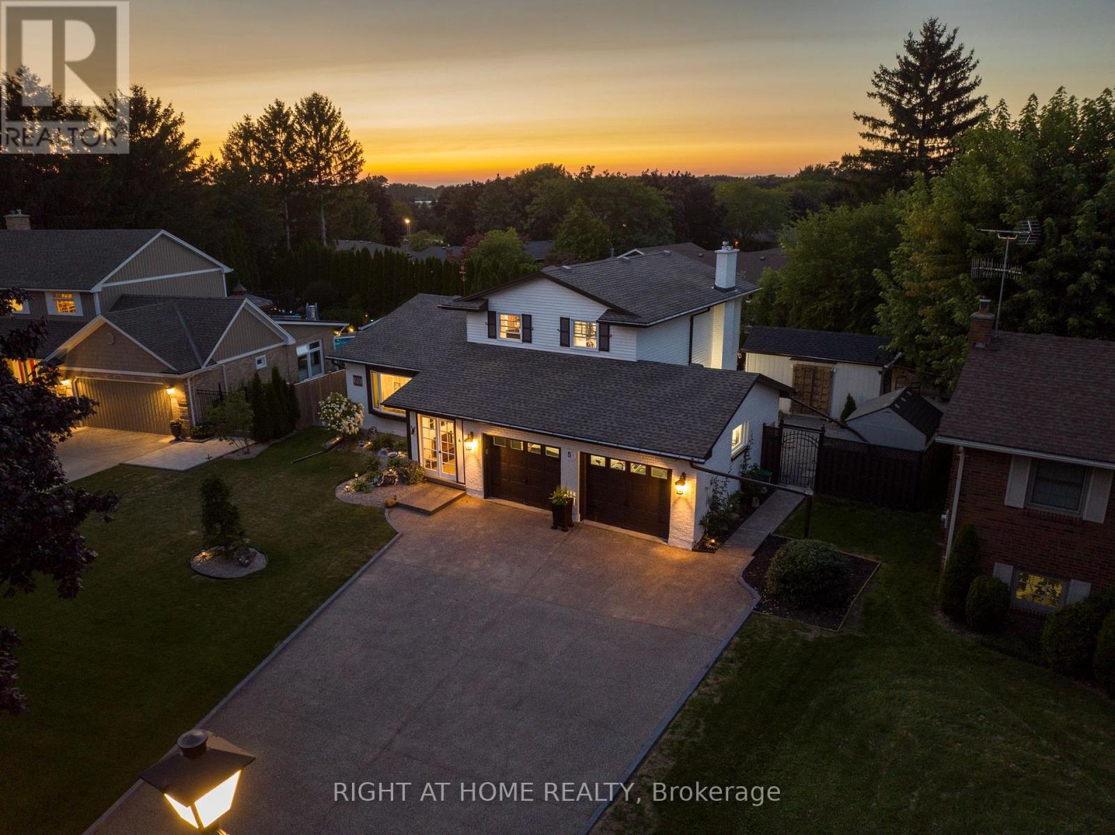 Property at 5 LOWER CANADA DRIVE image 4