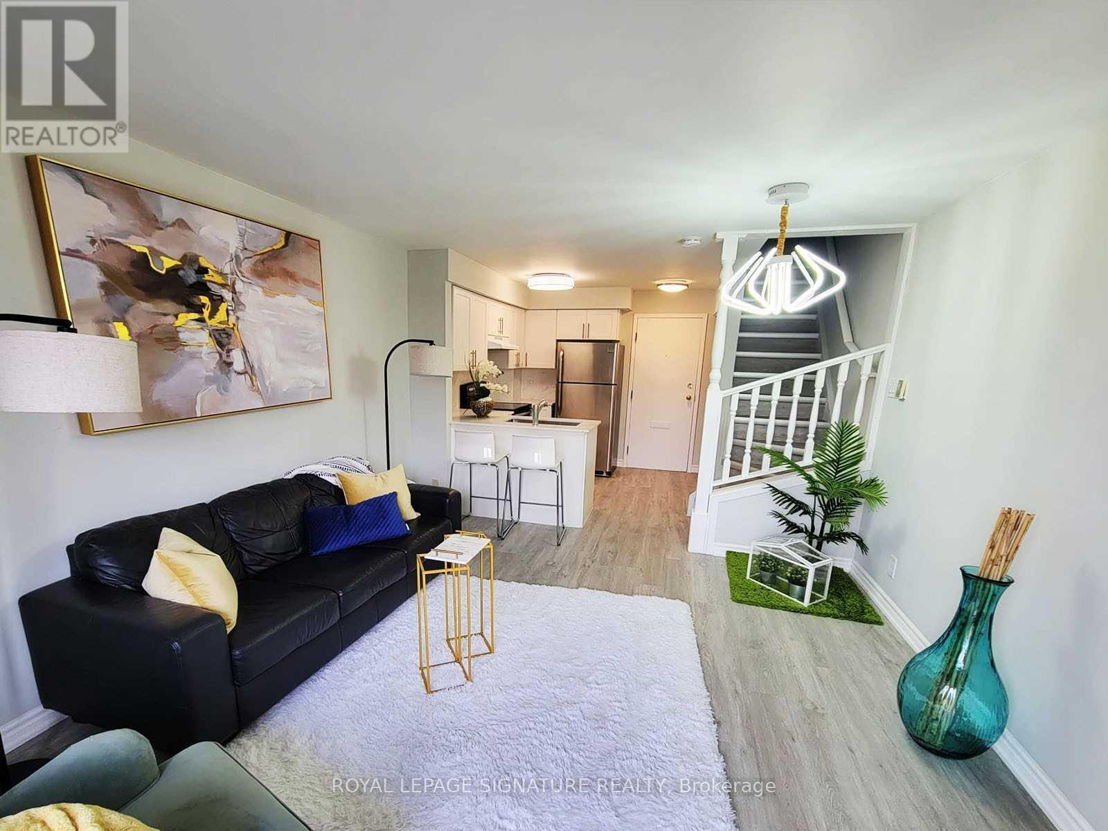 34 - 67 Valleyview Road, Kitchener, Ontario  N2E 3J1 - Photo 3 - X12154912