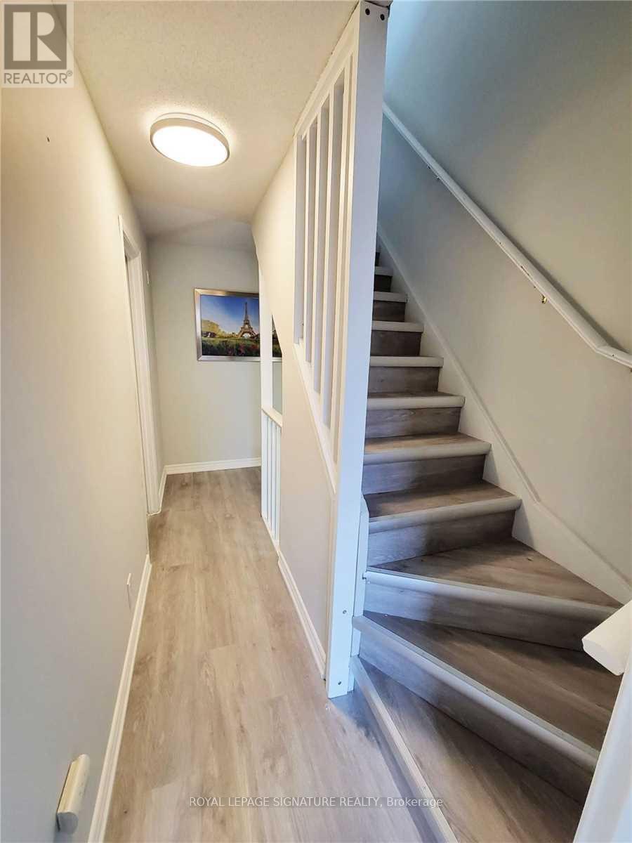34 - 67 Valleyview Road, Kitchener, Ontario  N2E 3J1 - Photo 5 - X12154912