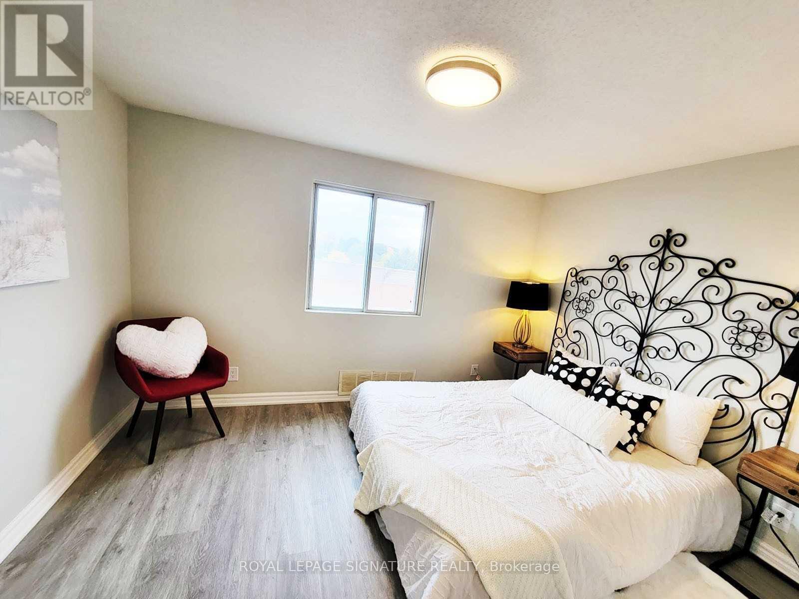 34 - 67 Valleyview Road, Kitchener, Ontario  N2E 3J1 - Photo 7 - X12154912