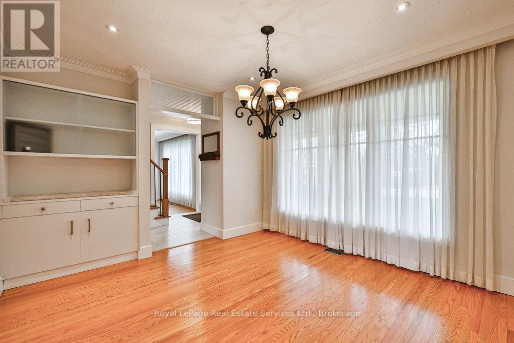 196 Sabel Street, Oakville, Ontario  L6L 3V4 - Photo 10 - W12154924