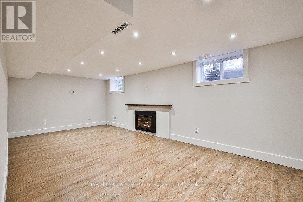 196 Sabel Street, Oakville, Ontario  L6L 3V4 - Photo 32 - W12154924