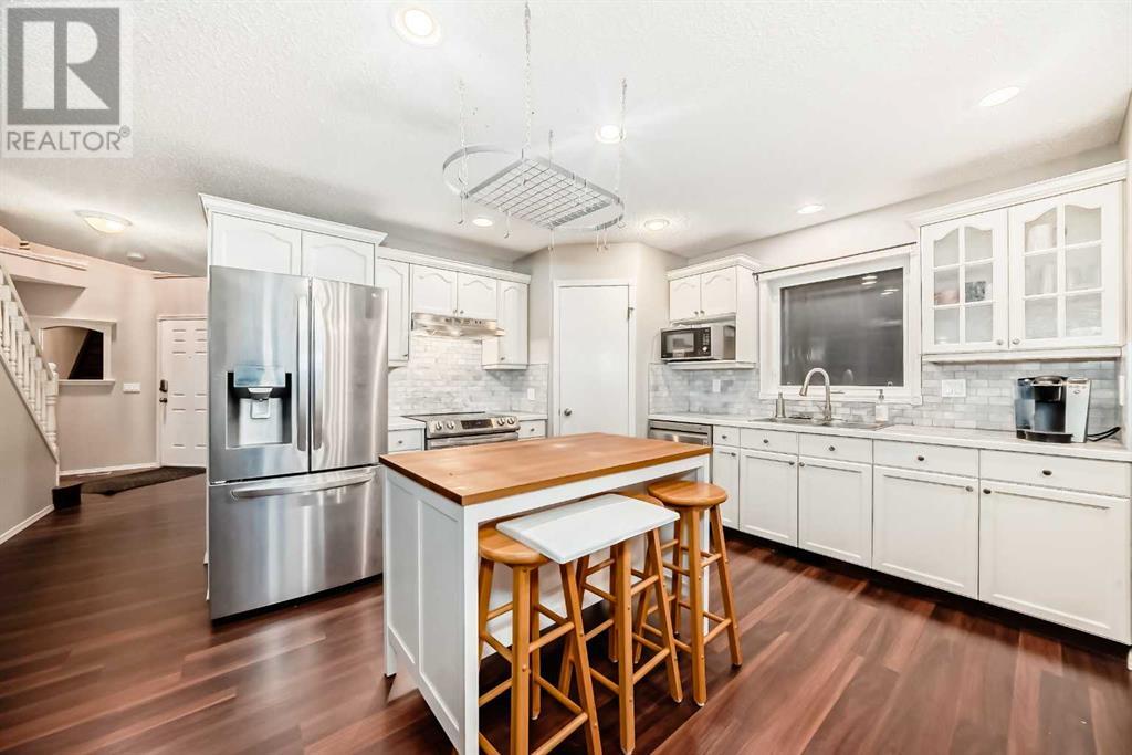 Property at 10 Westfall Crescent image 4